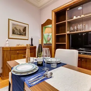 ** Couette-café Pantheon Antique Italie